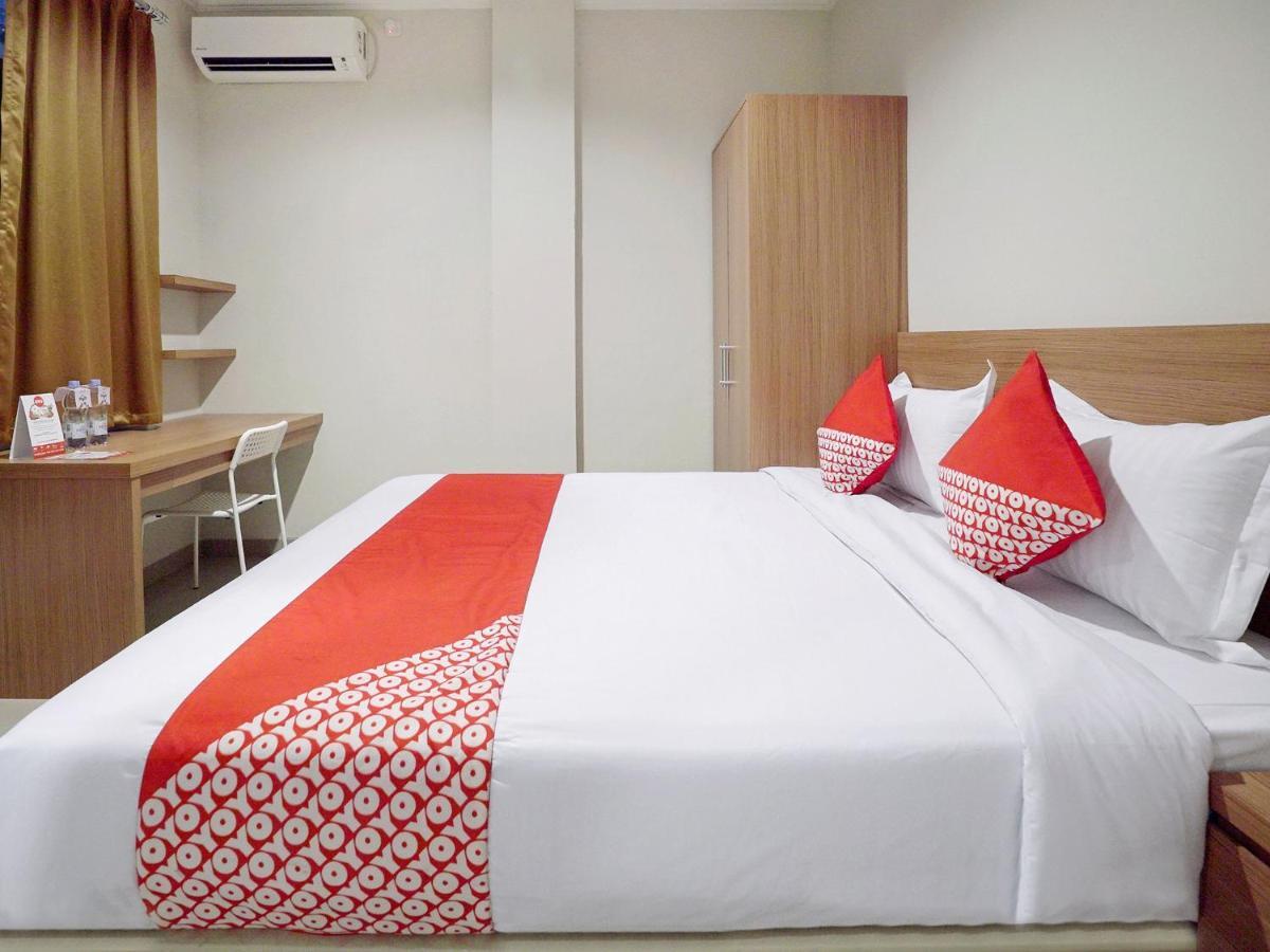 Oyo 415 The Kartini 8 Residence Джакарта Екстериор снимка